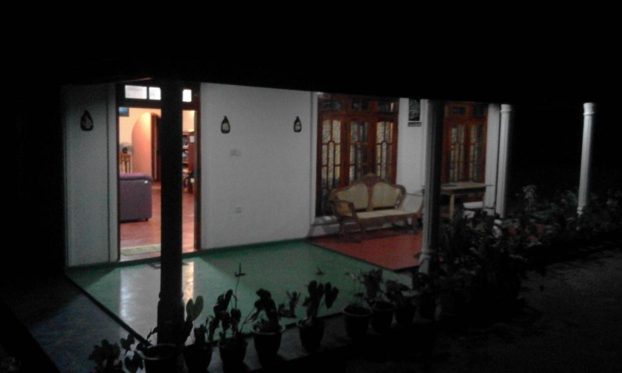 Lak Sewana Home Stay Kandy Exterior foto